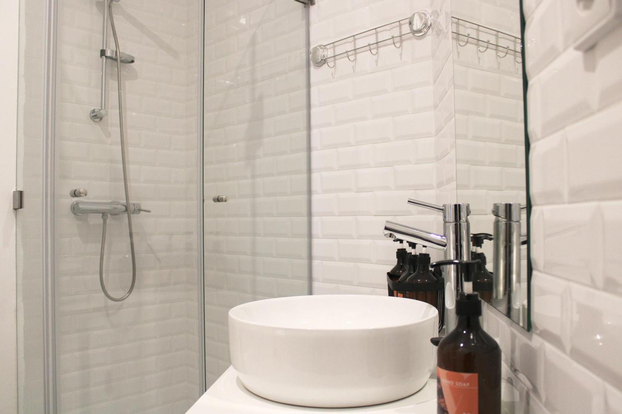 Modern Flat Near Trindade By Lovelystay Porto Eksteriør bilde
